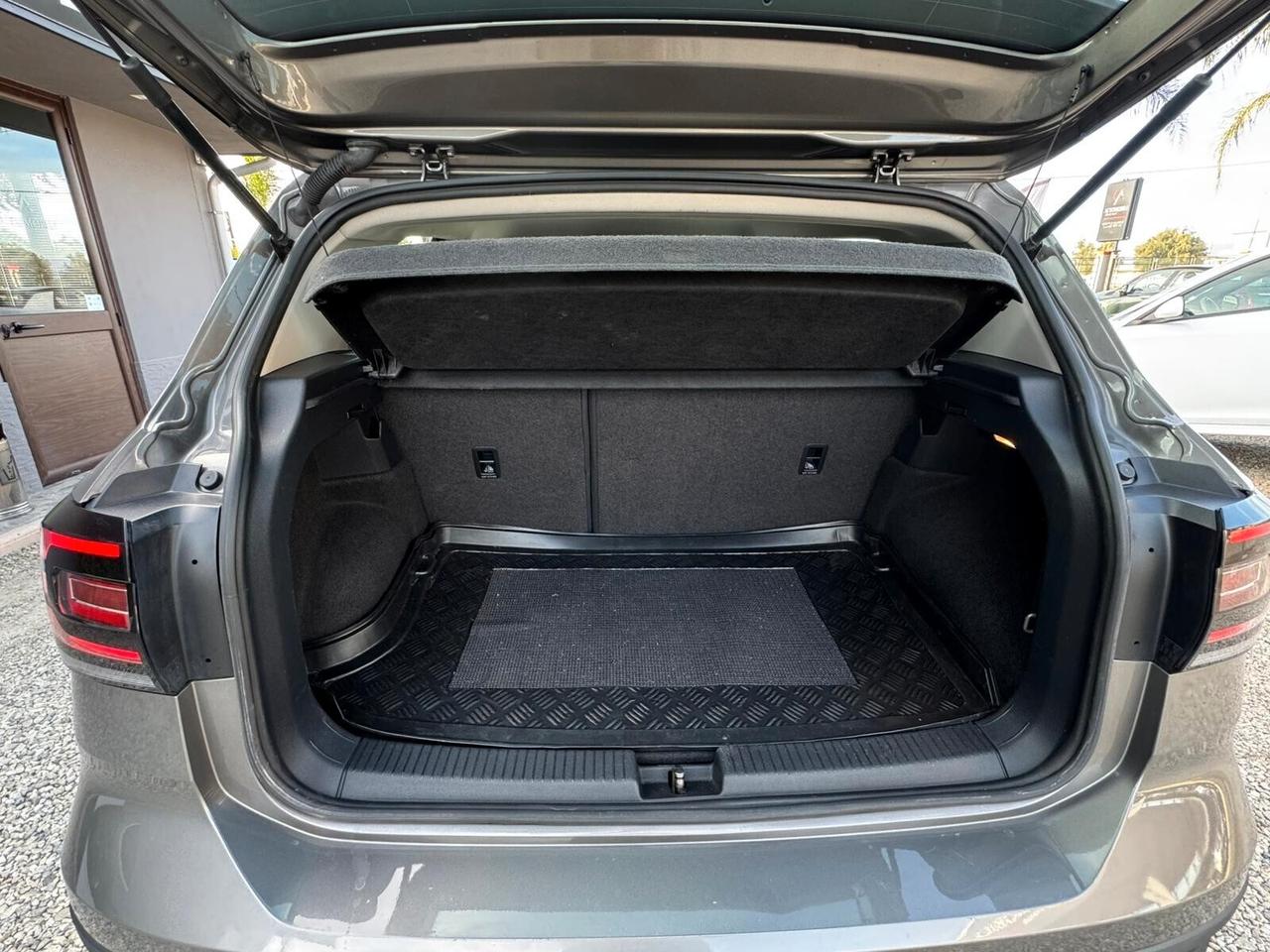 Volkswagen T-Cross 1.6 TDI SCR Advanced BMT