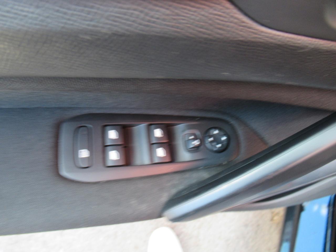 Peugeot 308 BlueHDi 130 S&S Business