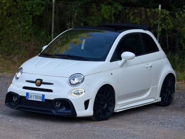 Abarth 695 C 1.4 Turbo T-Jet 180 CV