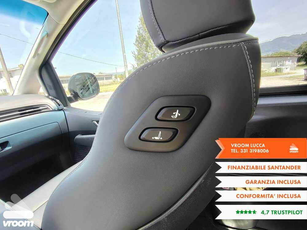HYUNDAI Staria Staria 2.2 AT AWD 7 posti Luxury