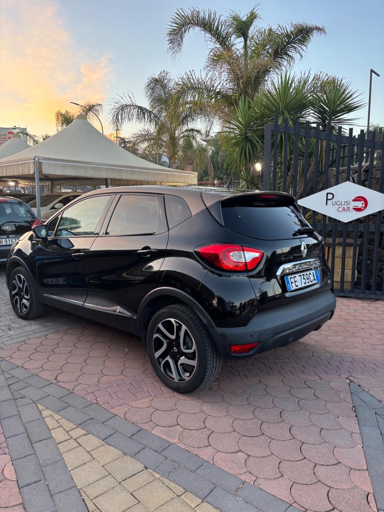 Renault Captur iconic