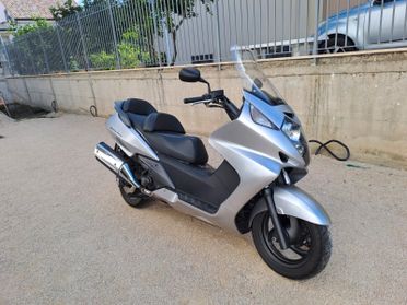 Honda Silver Wing 400 solo 33000 km