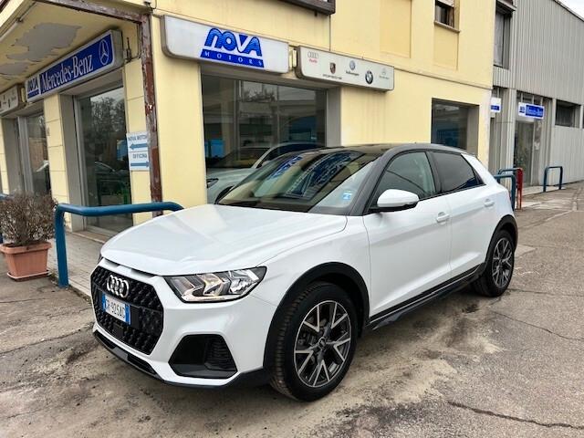 Audi A1 allstreet 30 TFSI S tronic Identity Contrast OK NEOPATENTATI