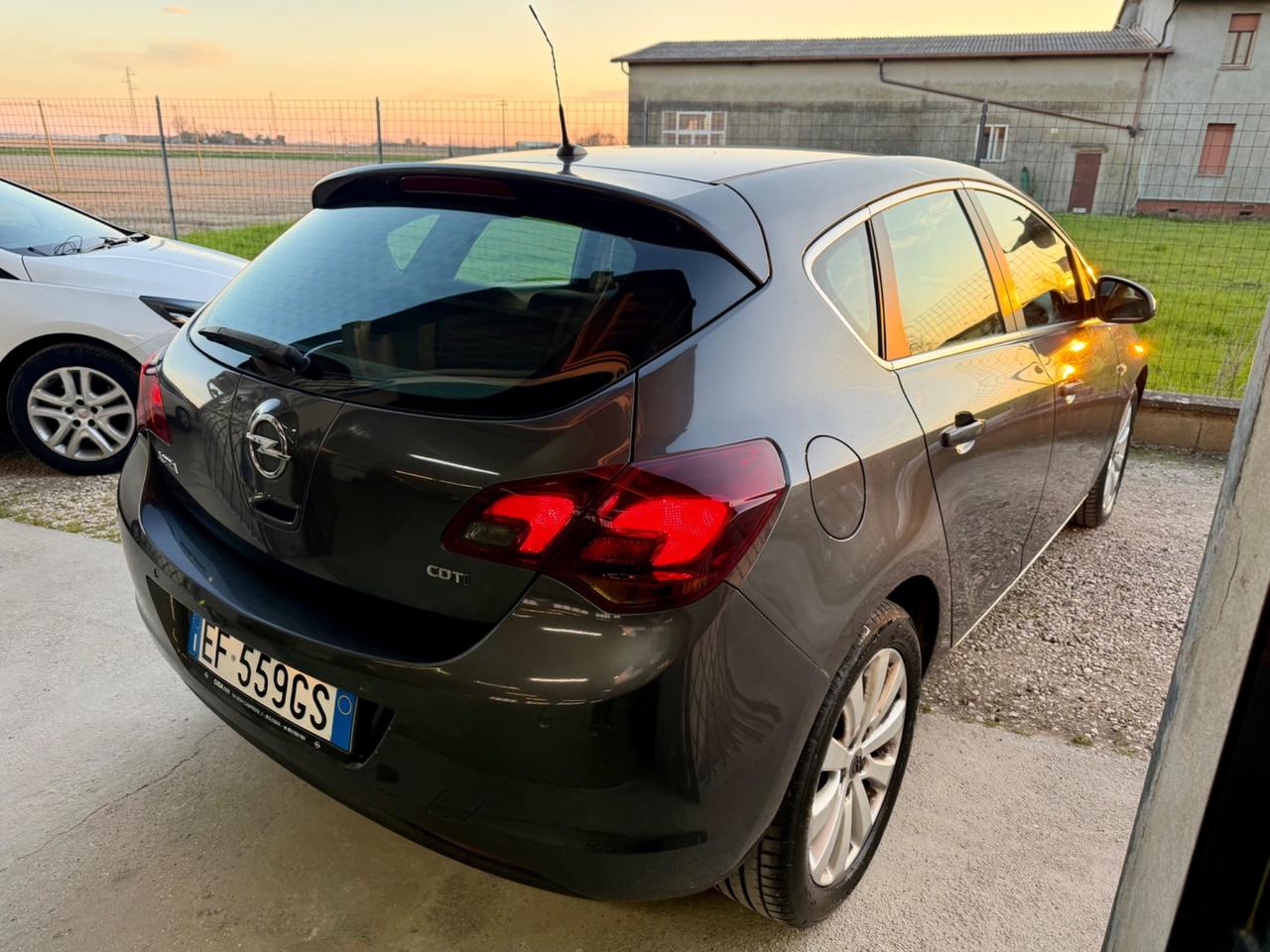 Opel Astra 1.7 CDTI 110CV 5 porte Cosmo