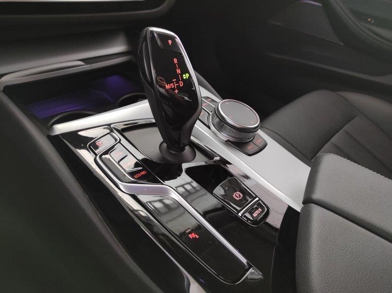 BMW Serie 5(G30/31/F90) - 520d 48V Business