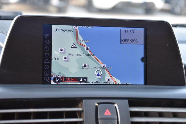 BMW 116 d 5p. Urban *TETTO, SEDILI RISCALDATI*