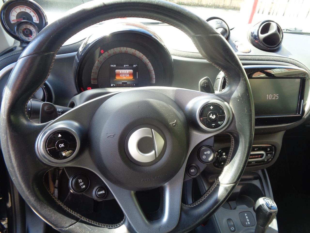 Smart ForTwo 90 0.9 Turbo BRABUS Style