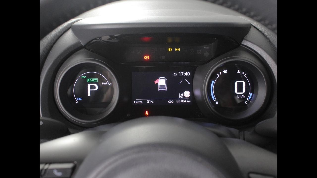 TOYOTA Yaris IV 2020 - Yaris 1.5h Trend