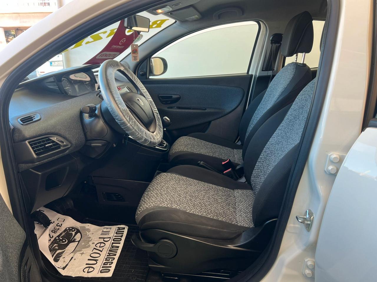 LANCIA YPSILON 1.2 BENZINA 70CV ELEFANTINO