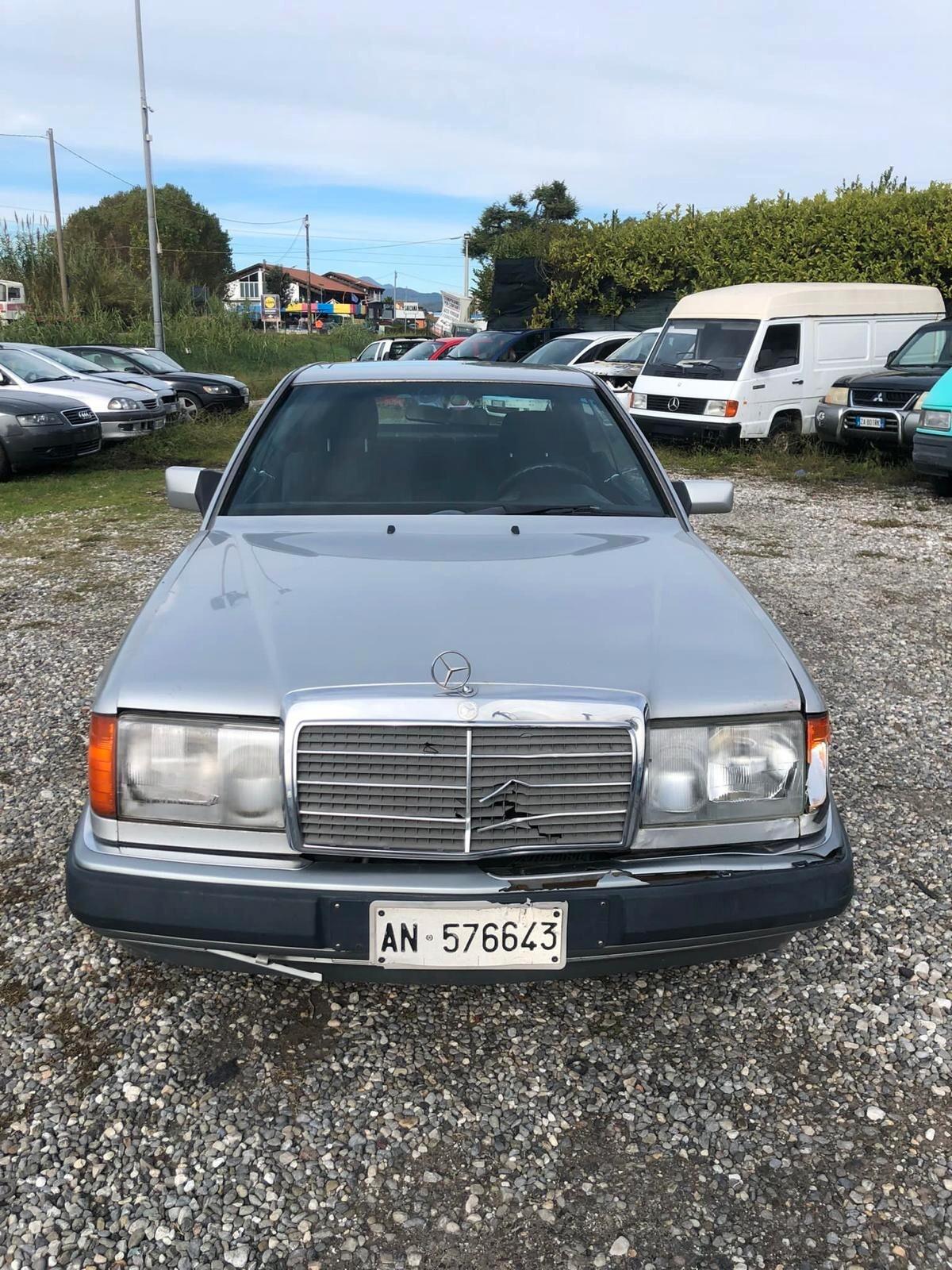 Mercedes-benz 200 CE 2.0