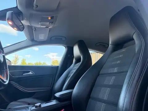 Mercedes-benz CLA 200 d 4Matic Automatic Sport