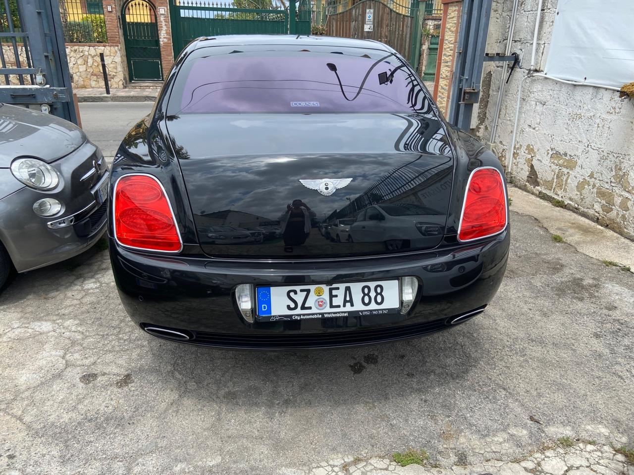 Bentley Flying Spur *W12* Chauffeur Paket