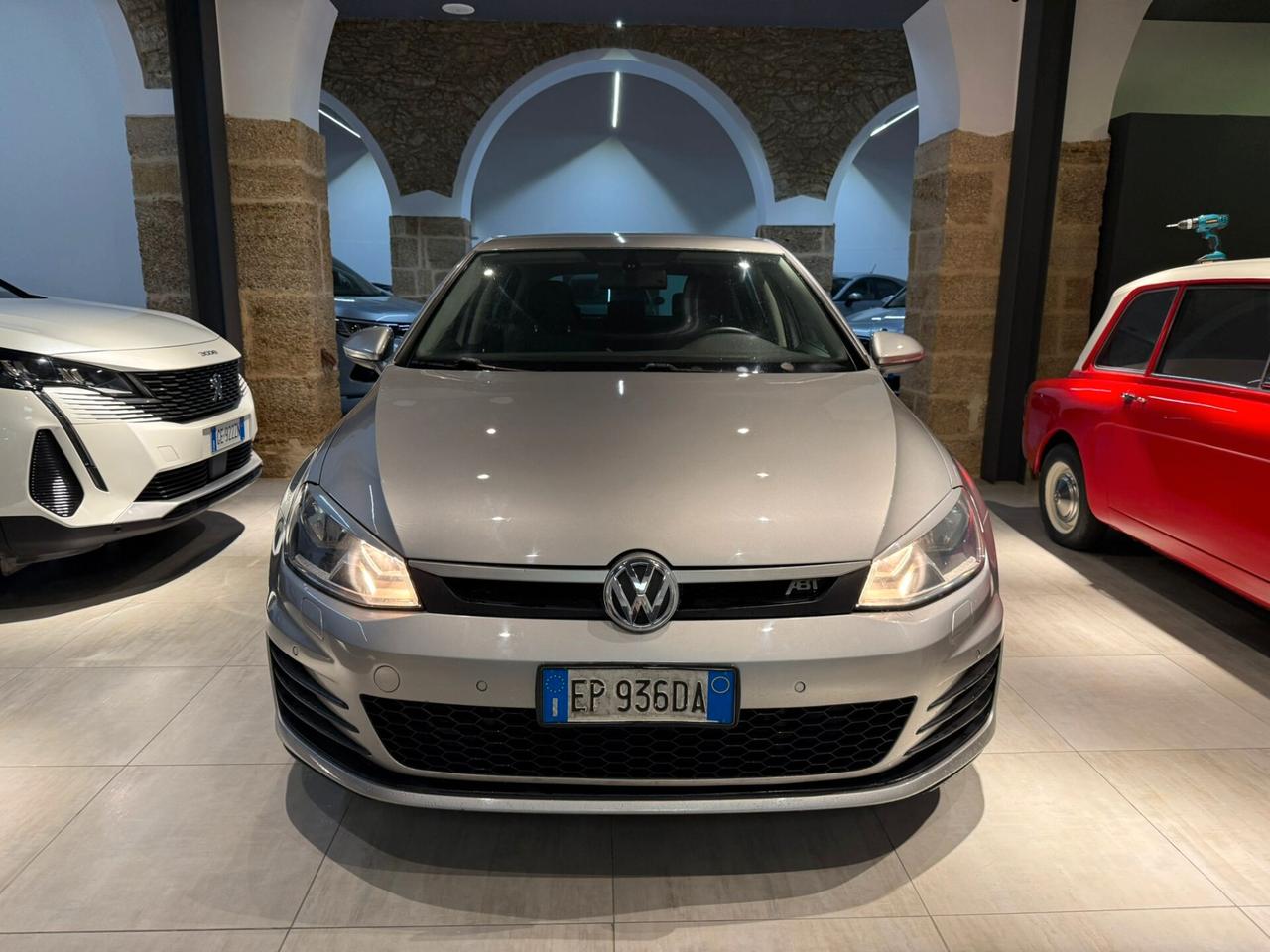 Volkswagen Golf 2.0 TDI 5p. Highline BlueMotion Technology