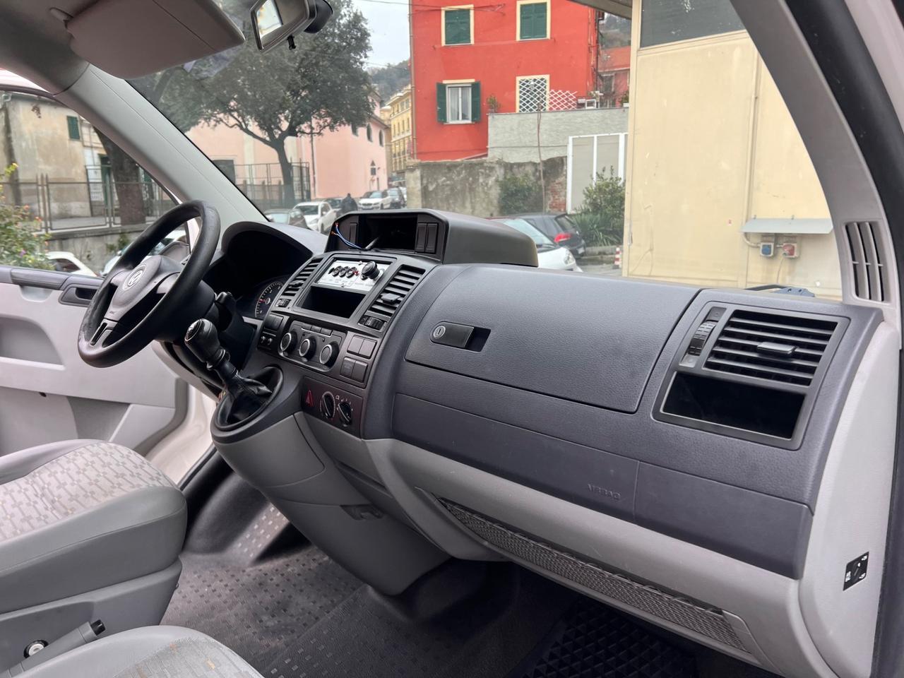 Volkswagen Transporter t5 2.0 TDI 140CV ambulanza