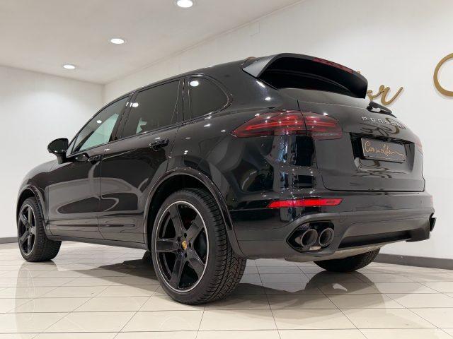 PORSCHE Cayenne 3.0 Diesel Platinum Edition