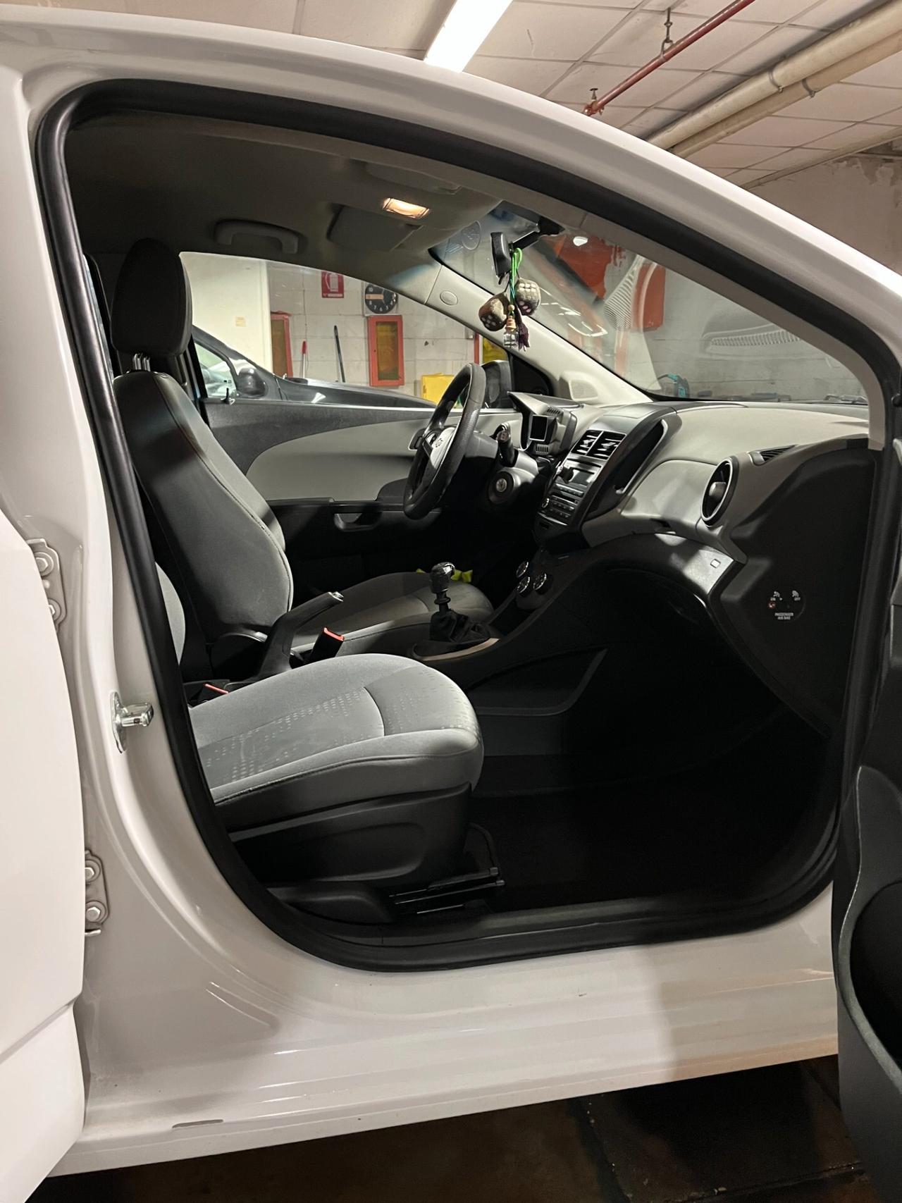 Chevrolet Aveo 1.2 LS