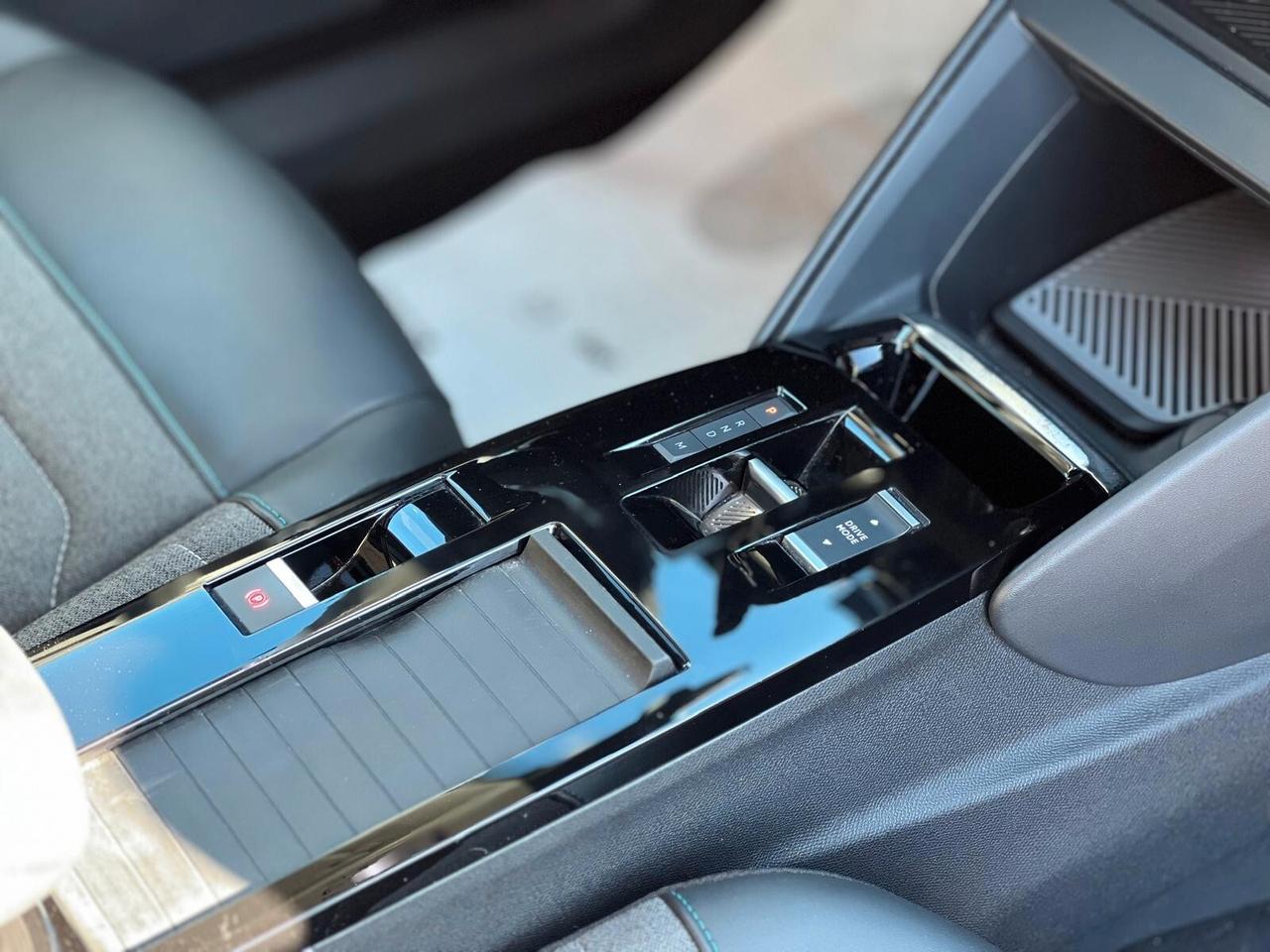 Citroen C4 BlueHDi 130 S&S EAT8 Feel Pack