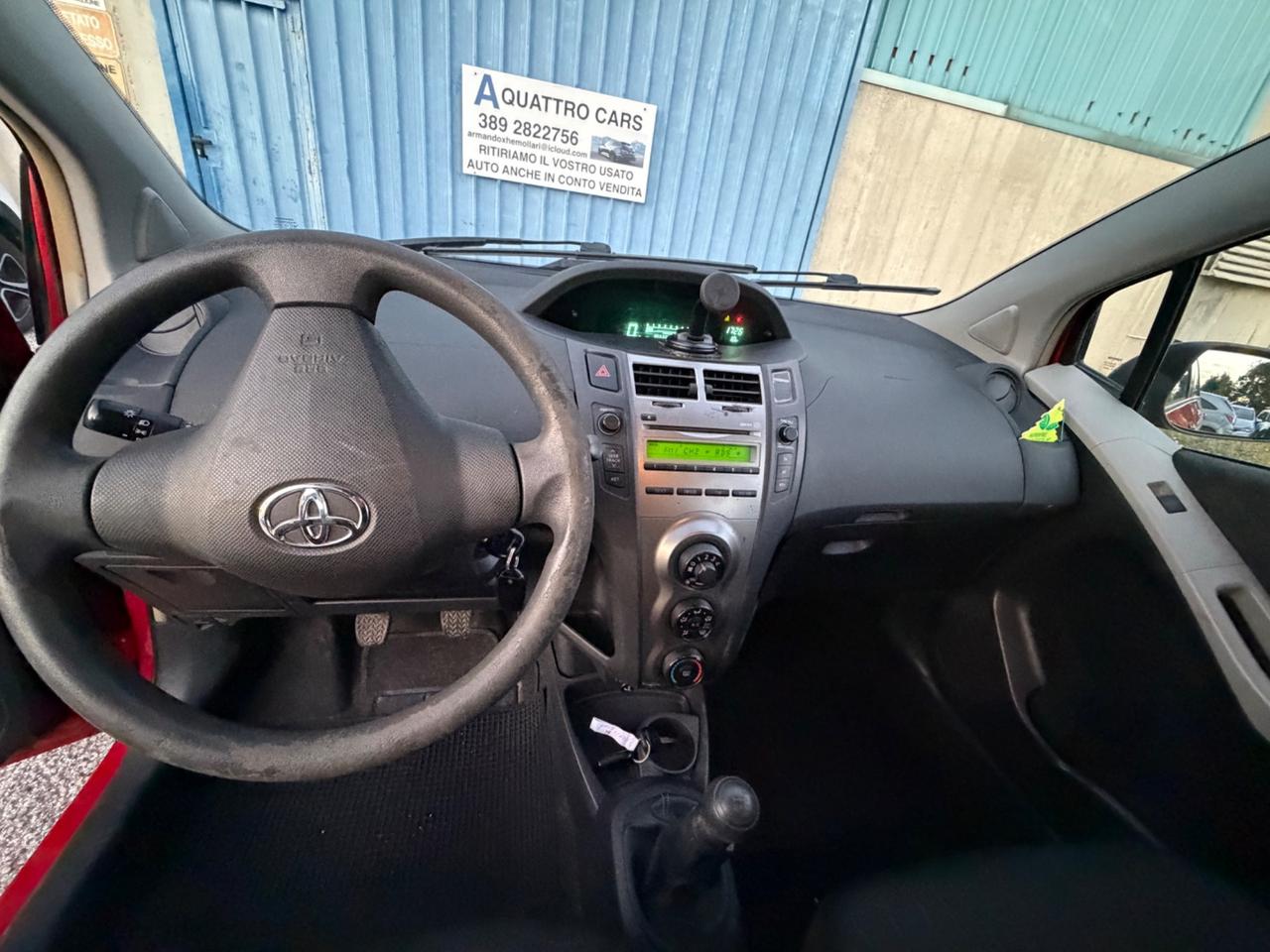 Toyota Yaris 1.0 5 porte