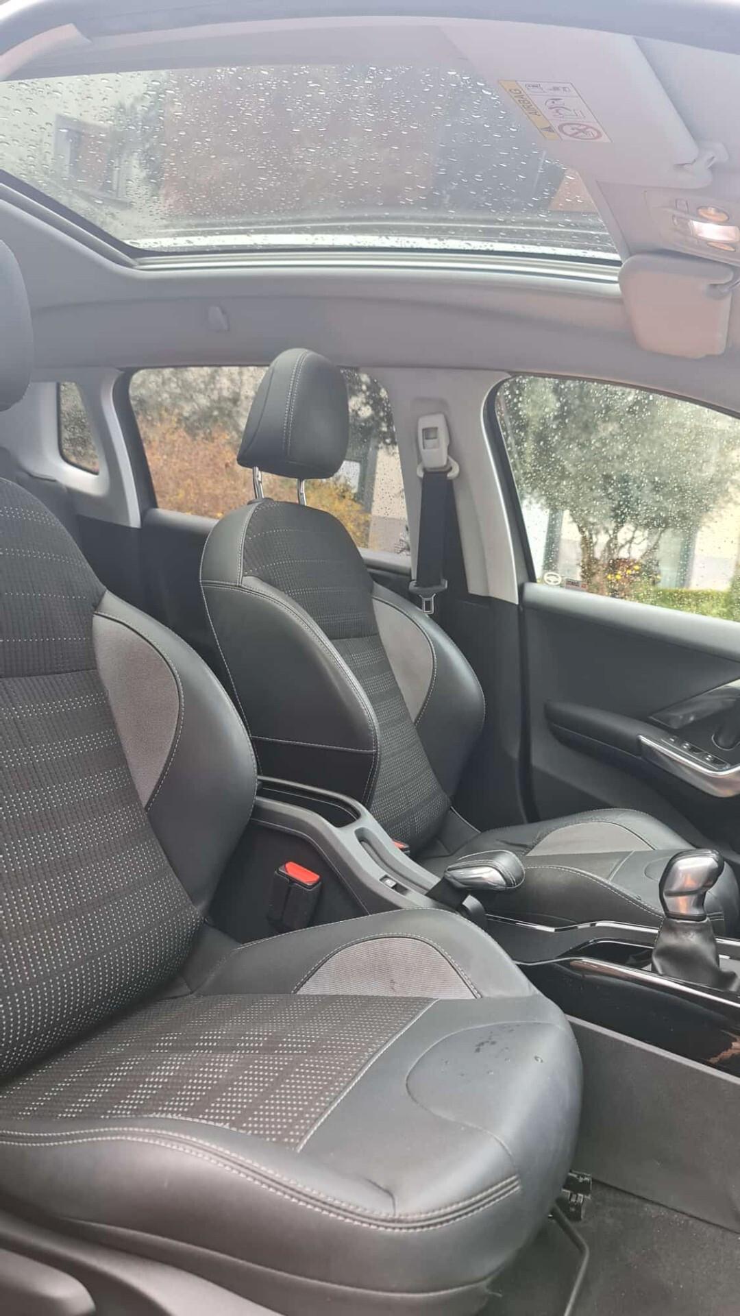 Peugeot 2008 Peugeot 2008 2008 1.6 bluehdi Allure 100cv TETTO CIEL PANORAMICO