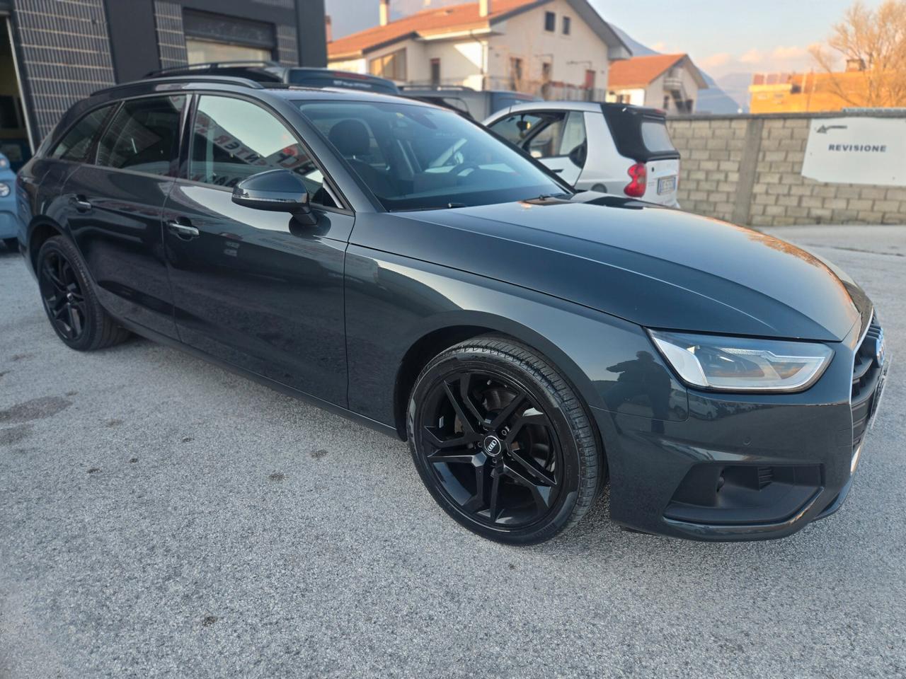 Audi A4 avant. 2.0 .35 tdi. S. tronic
