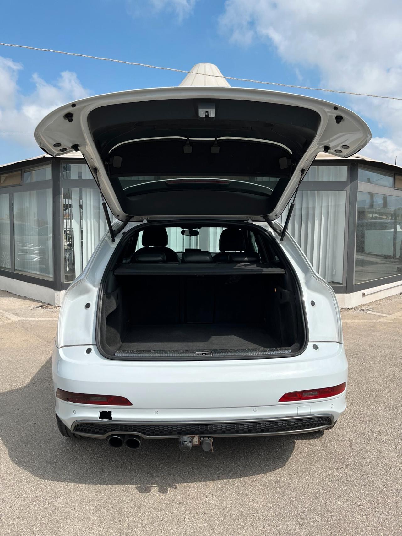Audi Q3 2.0 TDI 177 CV quattro S tronic Line Edition
