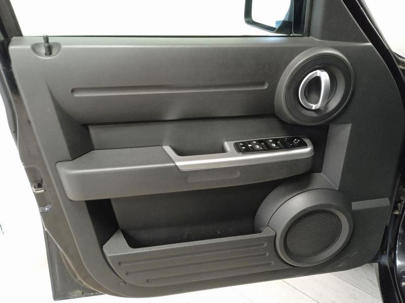 Dodge Nitro 2.8 CRD DPF R/T 4WD