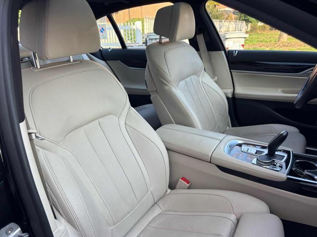 BMW 740 d xDrive Luxury UNICO PROP