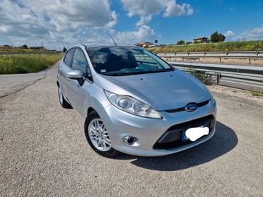 Ford Fiesta 1.6 TDCi 90CV 5 porte DPF Titanium