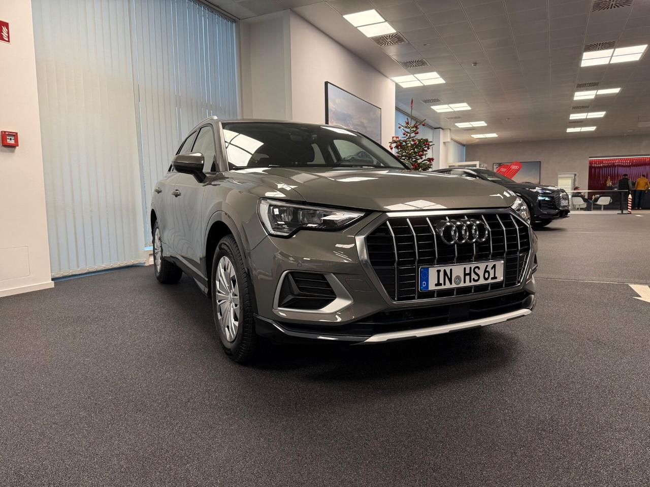 Audi Q3 35 TFSI Business Advanced