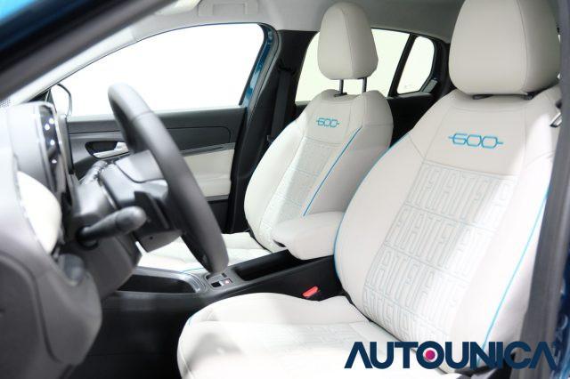 FIAT 600 HYBRID 100 CV DCT MHEV LA PRIMA NEOPATENTATI