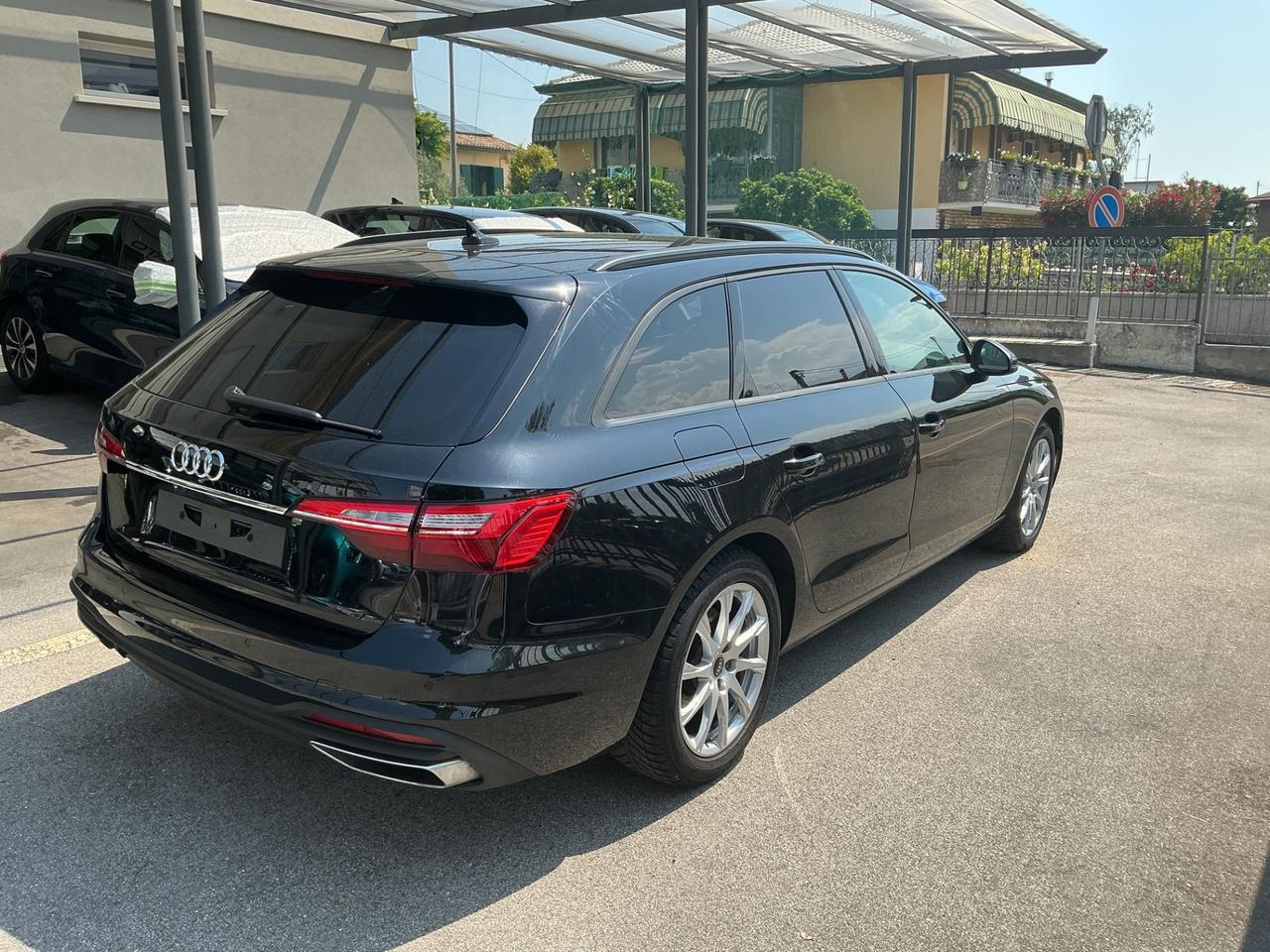 Audi A4 Avant 35 TFSI S tronic Business Advanced
