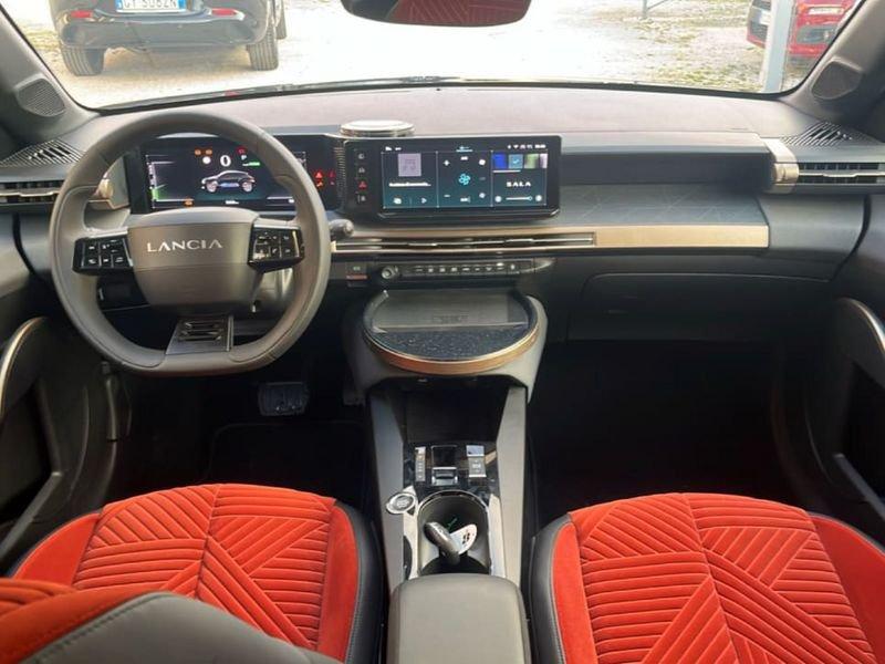 Lancia Ypsilon Nuova 100% Elettrica LX