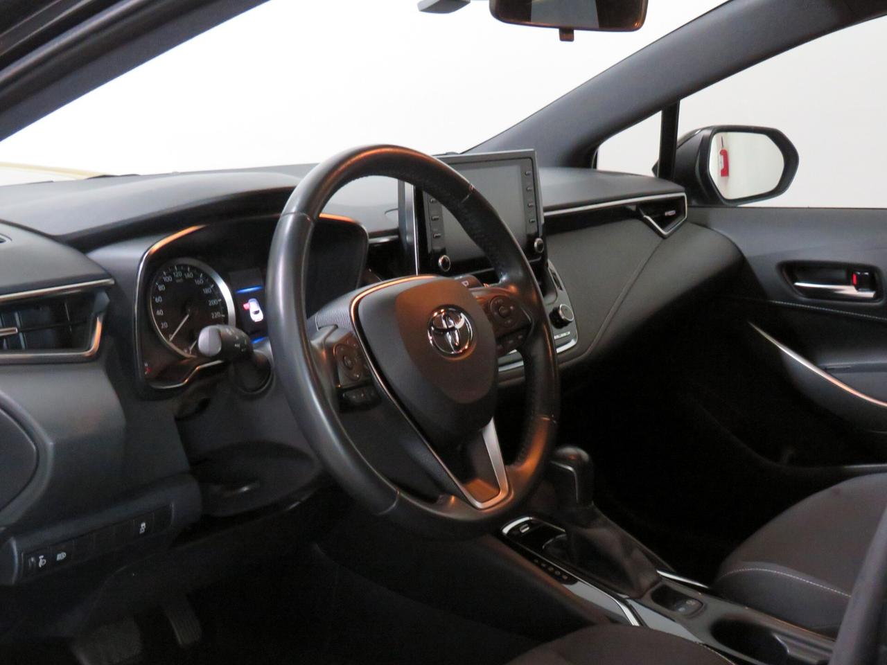 Toyota Corolla 1.8 Hybrid Business