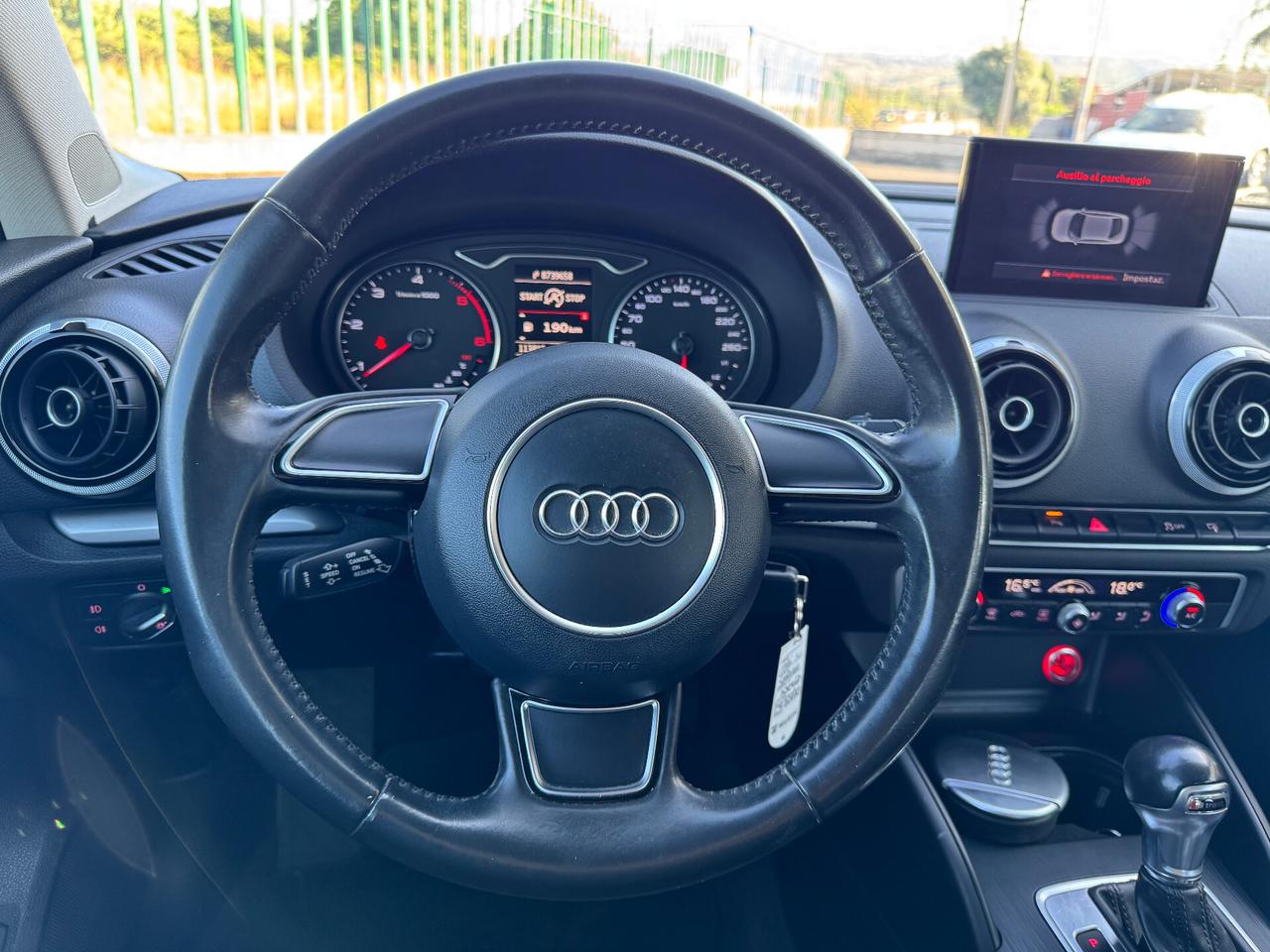 Audi A3 Sedan 1.6 TDI clean diesel S tronic Ambition