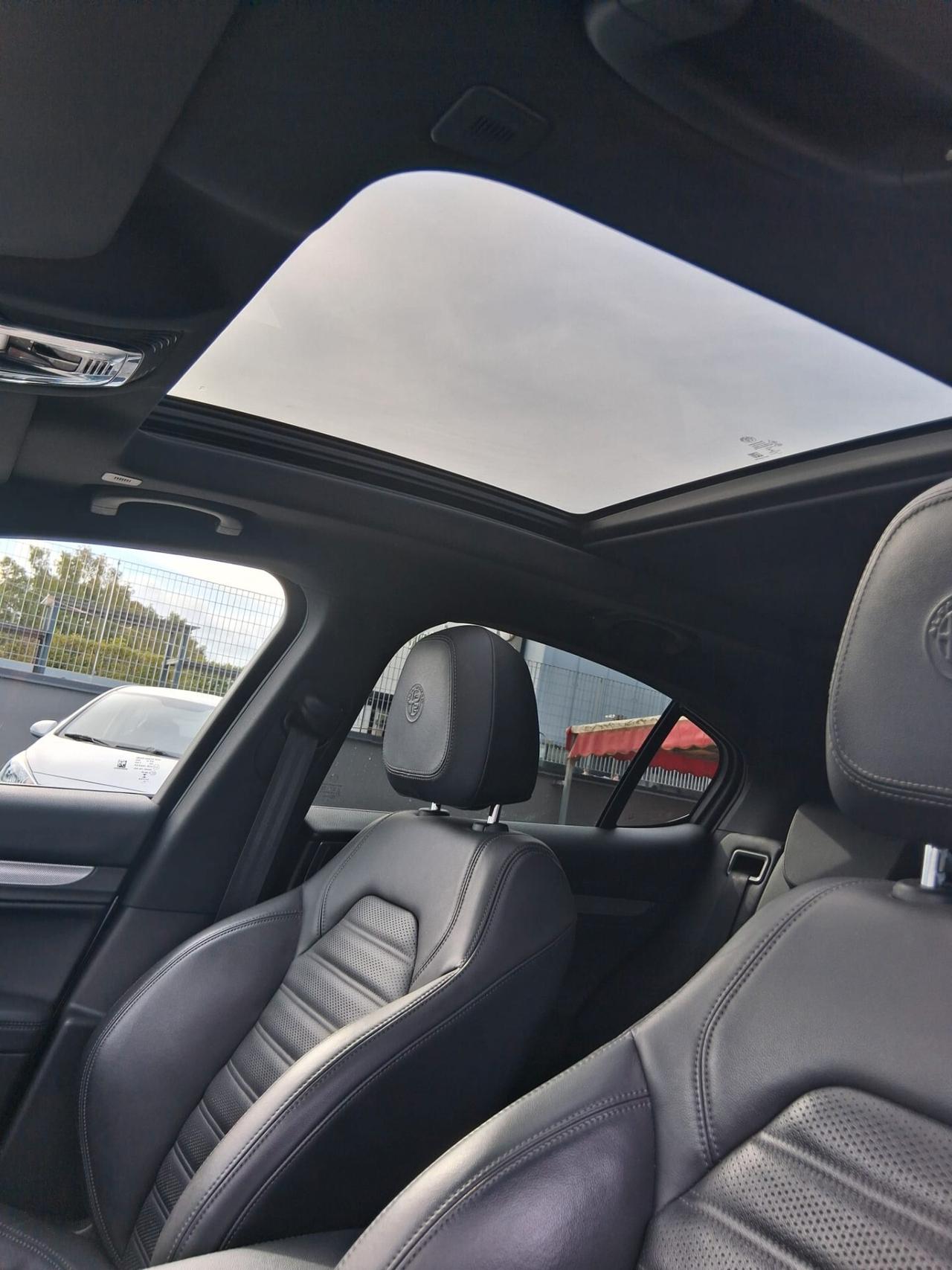 Alfa Romeo Stelvio 2.2 Turbodiesel 210 CV AT8 Q4 Veloce Tì