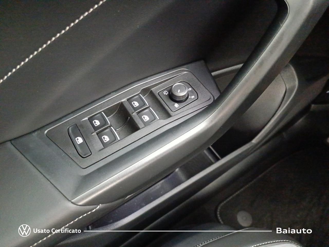 Volkswagen T-Roc 2.0 tdi scr 115cv r line