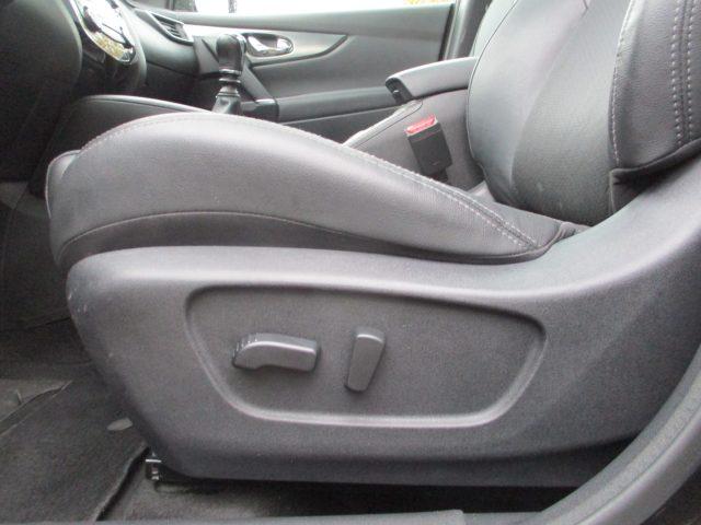NISSAN Qashqai 1.5 dCi N-Connecta TETTO/Navi/360