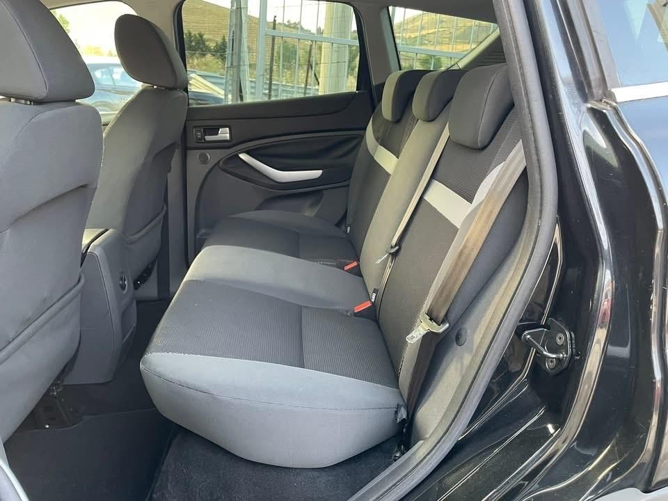 Ford Kuga 2.0 TDCi 140 CV 2WD