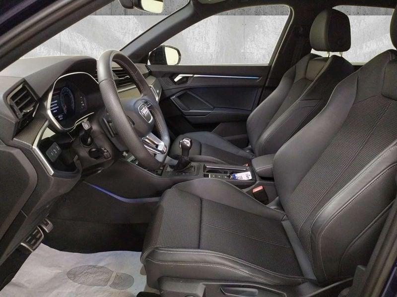 Audi Q3 35 2.0 tdi Identity Black s-tronic
