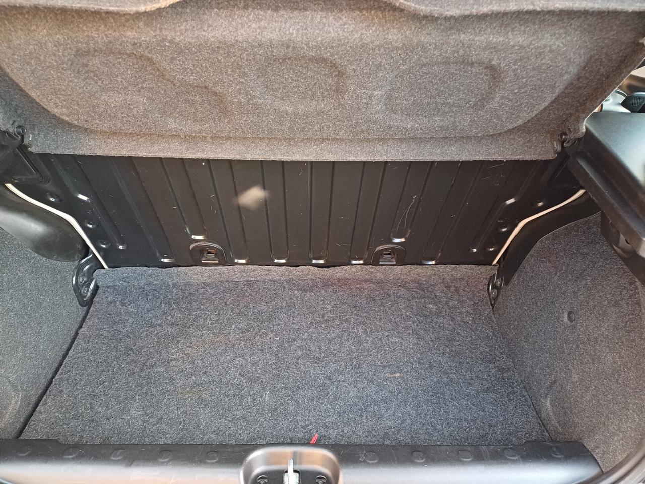 Fiat Panda 1.2 Lounge per neopatentati