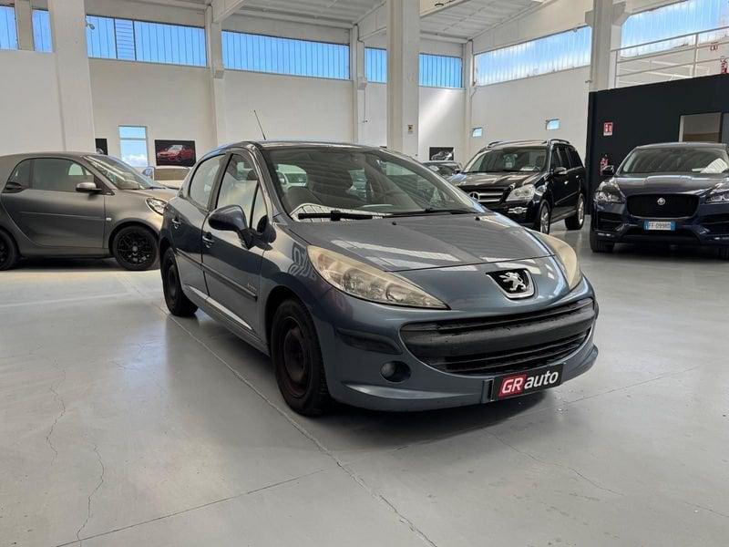 Peugeot 207 207 5p 1.4 hdi XS