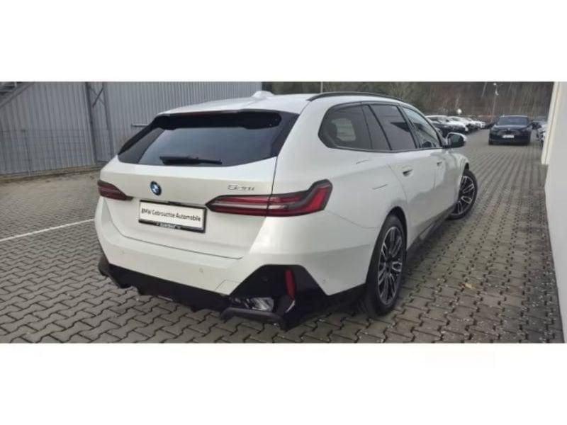 BMW Serie 5 520i sDrive M Sport Pro Gancio Iconic Glow 19" Tetto