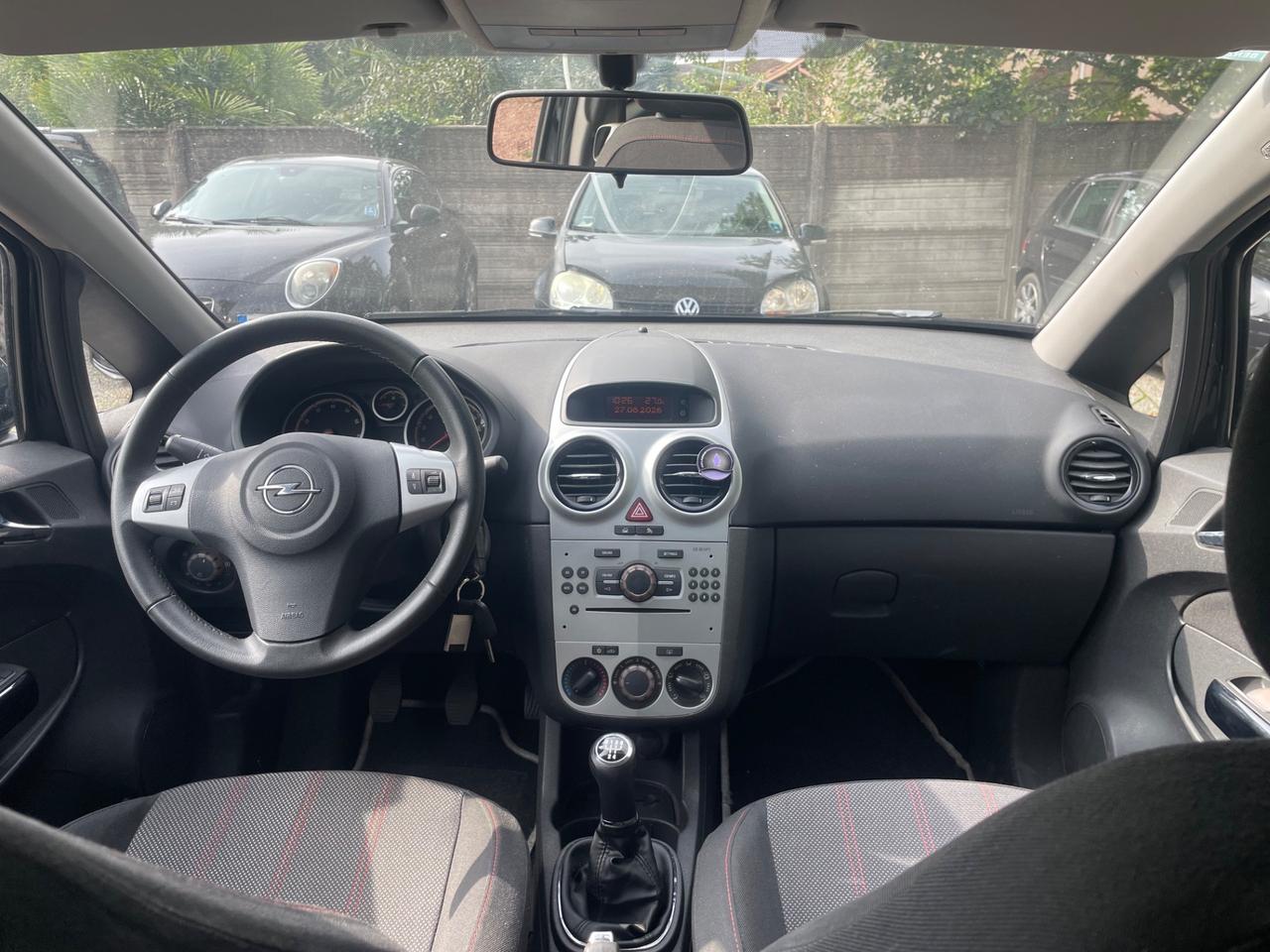 Opel Corsa NEOPATENTATI