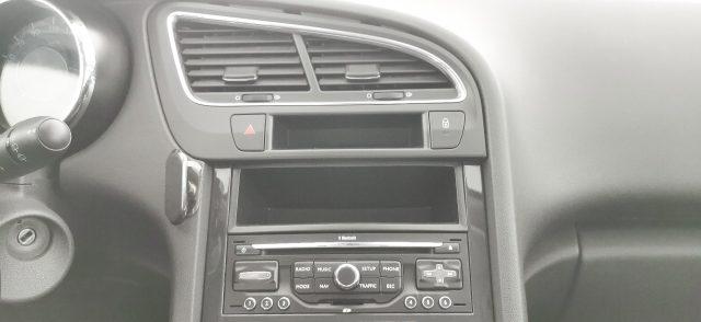 PEUGEOT 5008 1.6 VTi 120CV Tecno