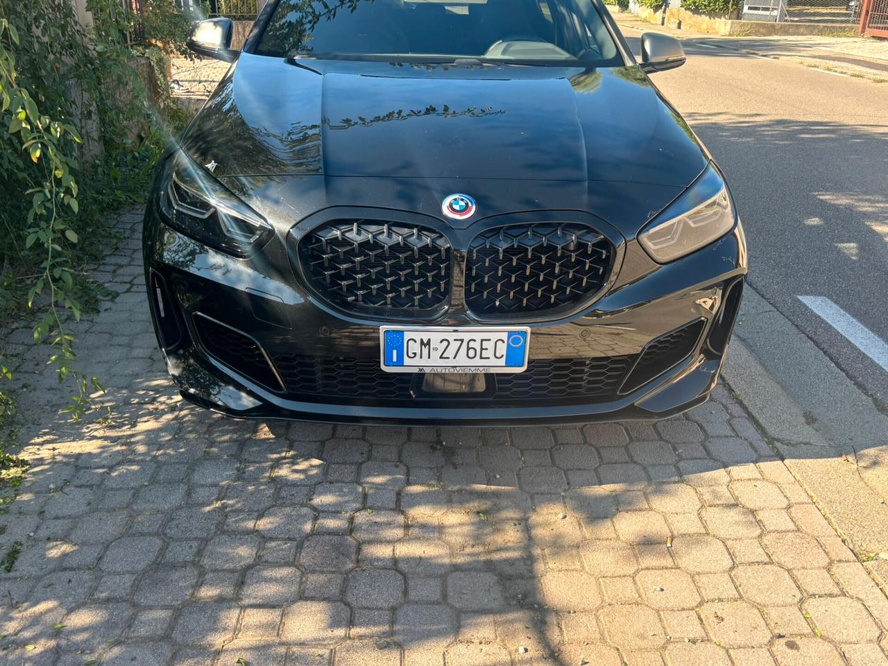 Bmw 135 M 135i xDrive Colorvision Edition