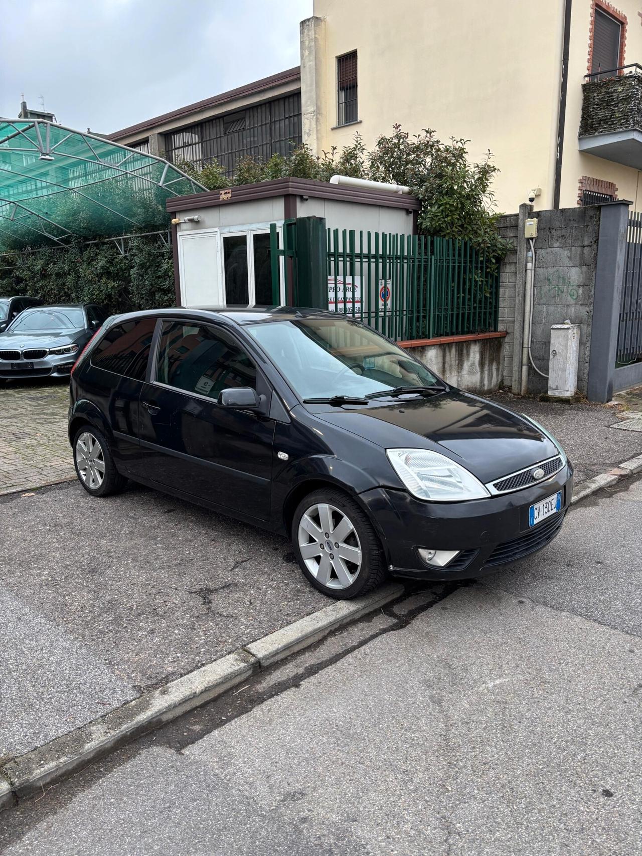 Ford Fiesta 1.2 16V 3p. Ghia