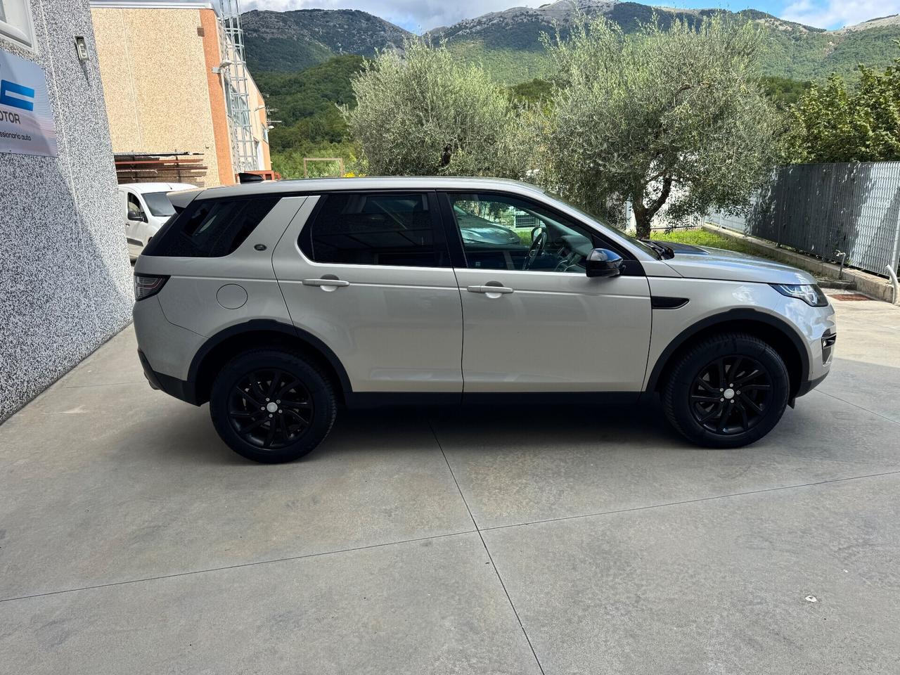 Land Rover Discovery Sport 2.0 TD4 150 CV SE