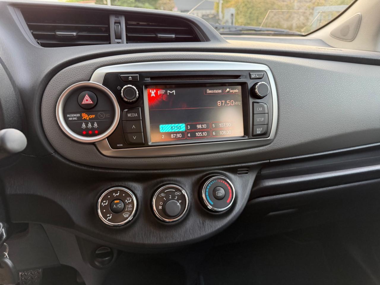 Toyota Yaris 1.0 5 porte Active NO BOLLO OCCASIONE NEOPATENTATI