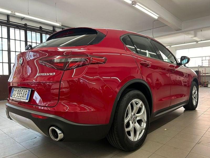 Alfa Romeo Stelvio 2.2 Turbodiesel 190 CV AT8 Q4 Business