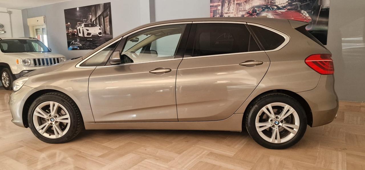 Bmw 2er Active Tourer 220xdrive Luxury 190 cv